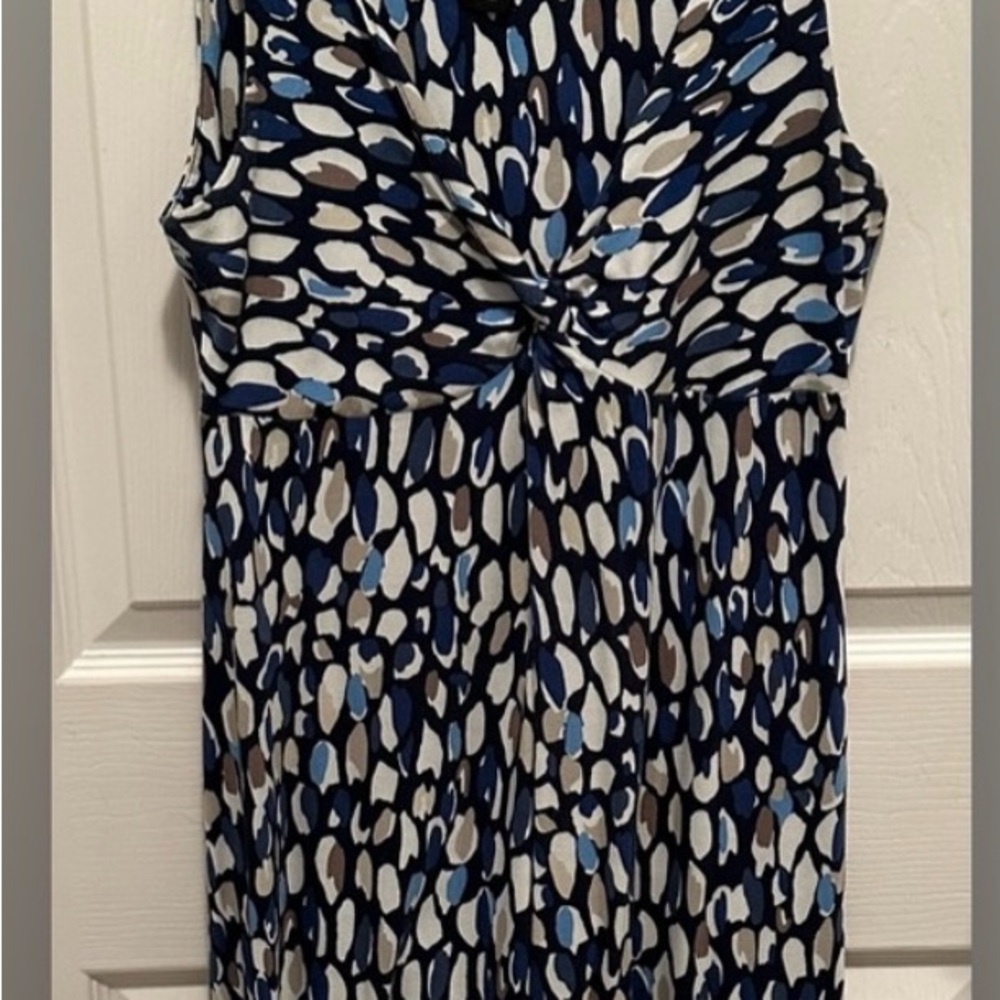 New York & Company Abstract Print Dress. Size Small. Very stretchy
